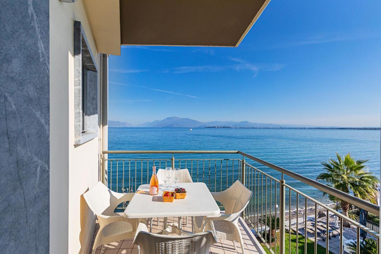 Residenza Miralago By Wonderful Italy Desenzano del Garda Exterior foto