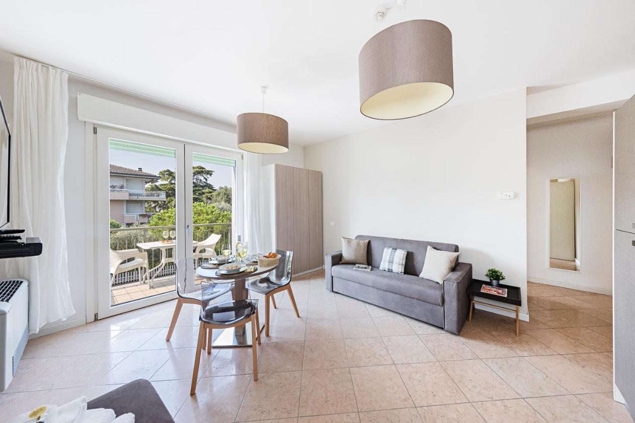 Residenza Miralago By Wonderful Italy Desenzano del Garda Exterior foto