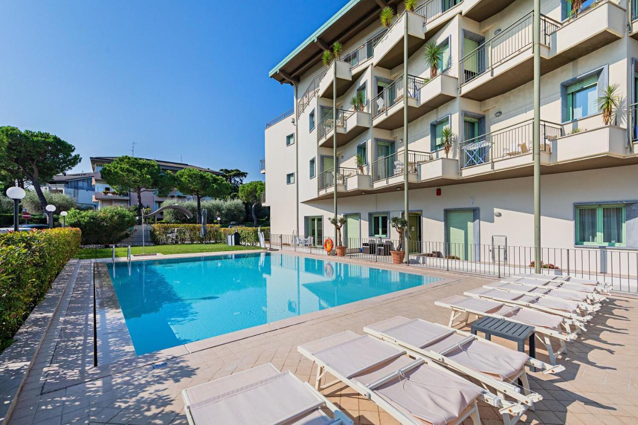 Residenza Miralago By Wonderful Italy Desenzano del Garda Exterior foto